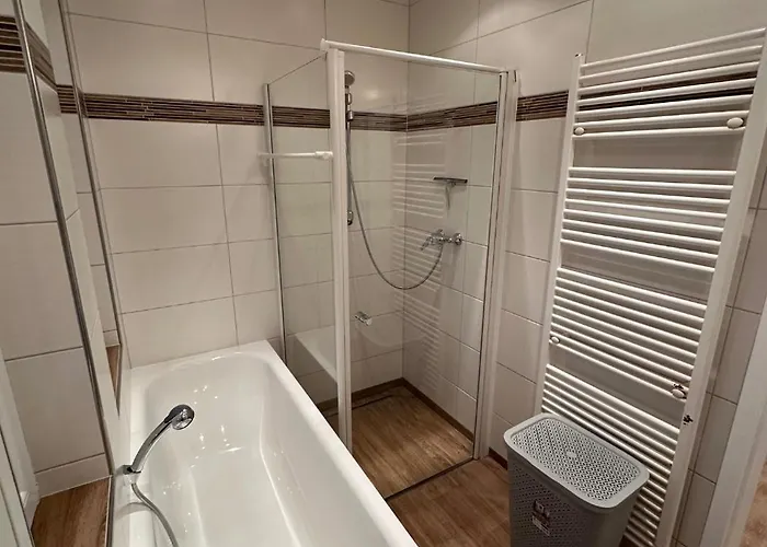 Apartment Mit Garten Eg - Guestrooms24 -